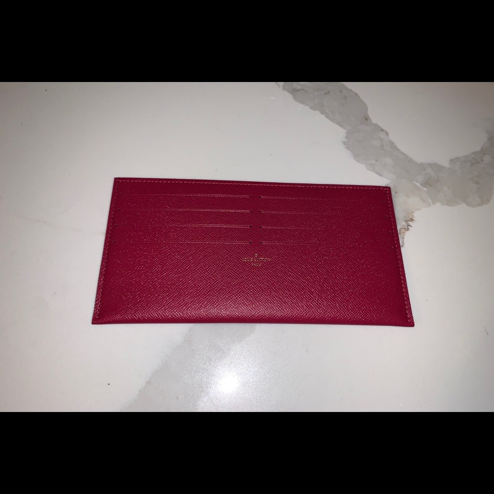 ❗️SOLD❗️Louis Vuitton card holder